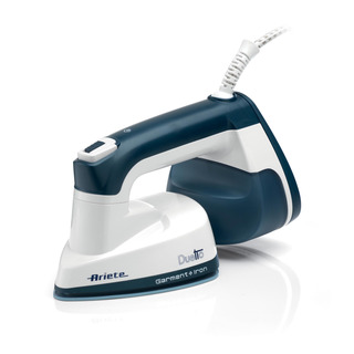 6246 DUETTO GARMENT IRON - žehlička s funkcí revitalizace materiálu